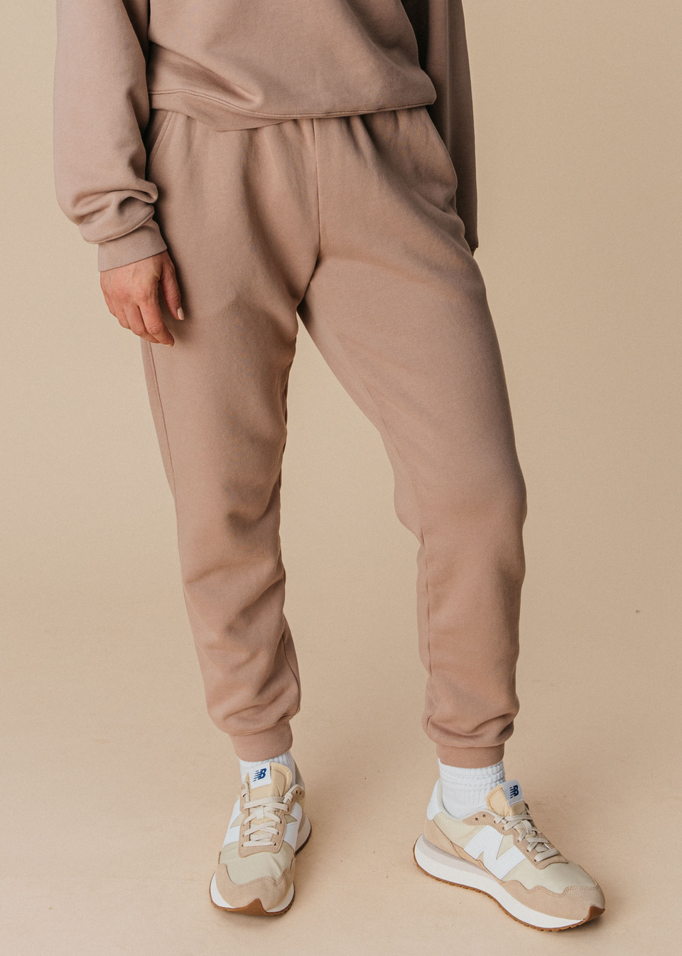 Everywhere Jogger in Fawn