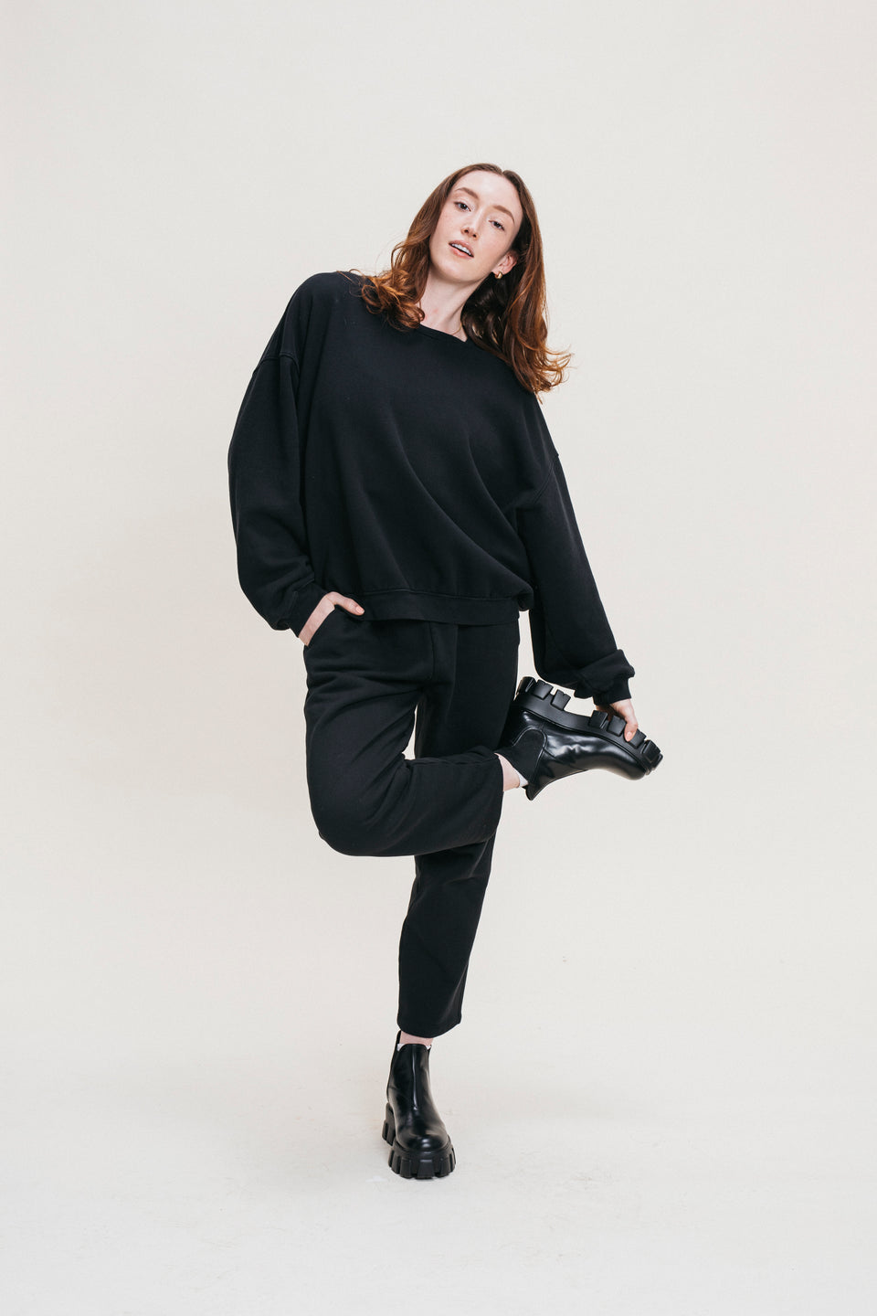 Oversized Crewneck in Black
