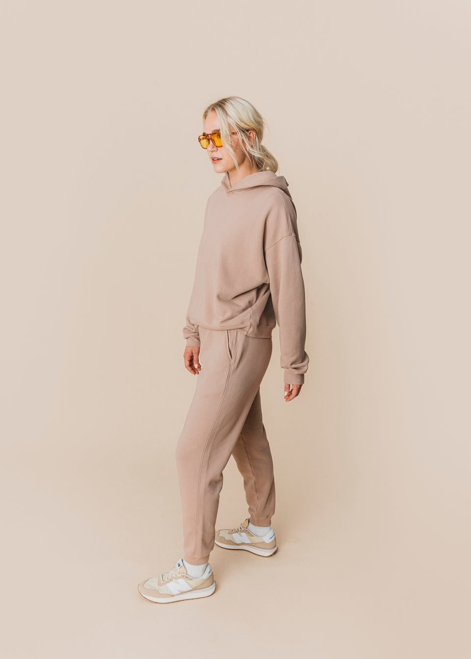 Oversized Hoodie in Fawn