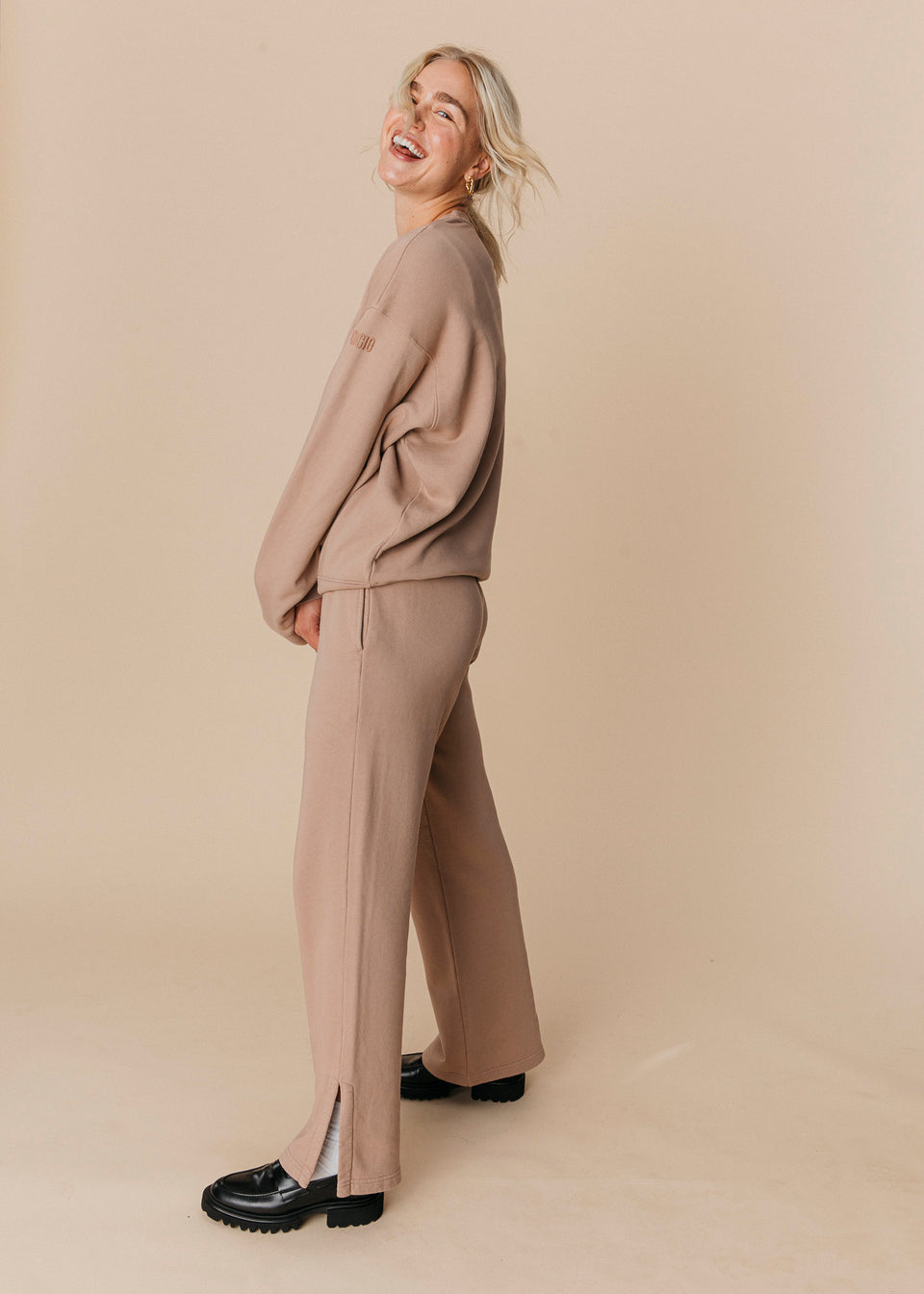 Oversized Crewneck in Fawn