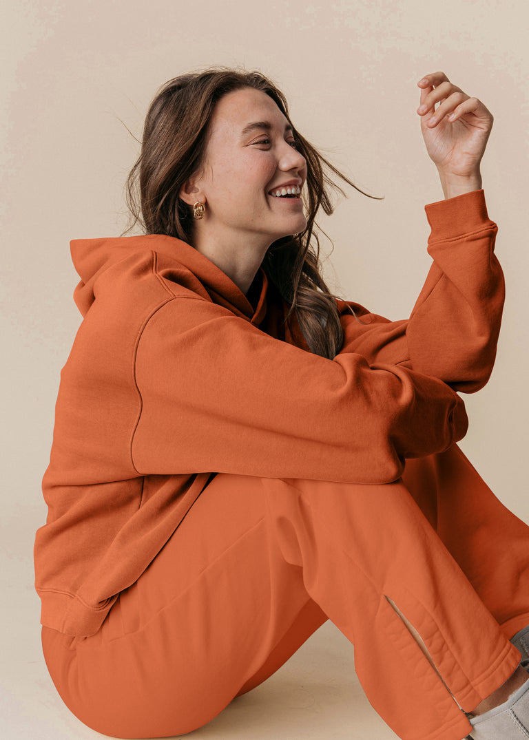 Oversized Hoodie in Negroni