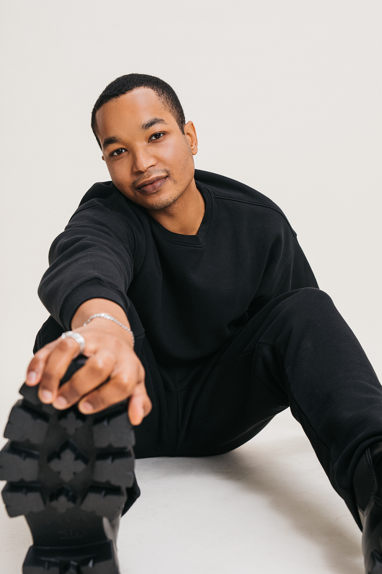 Oversized Crewneck in Black