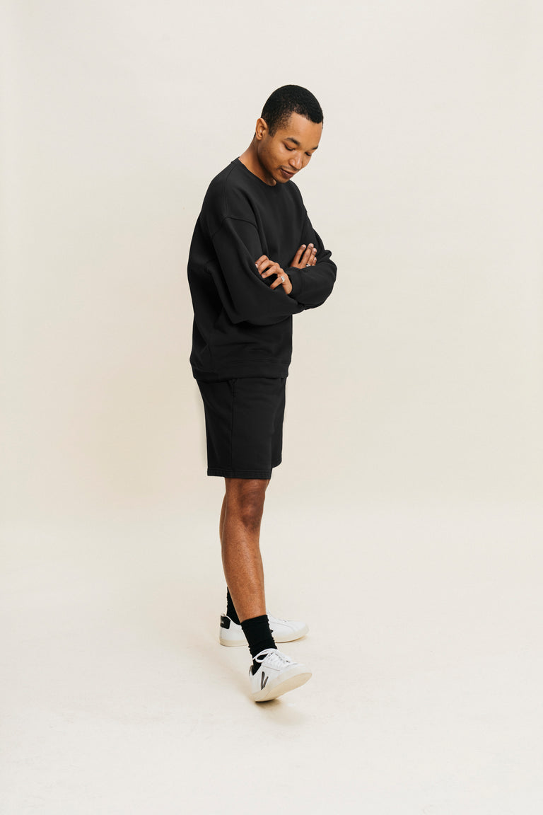 Everywhere Short in Black