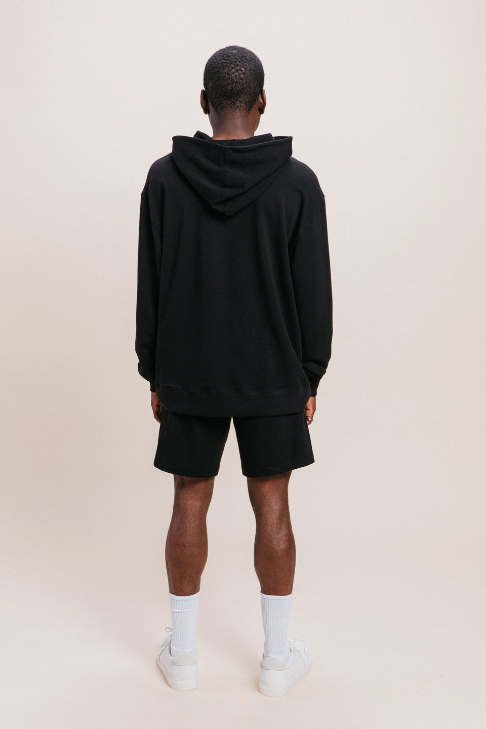 oversized hoodie in black – ocio